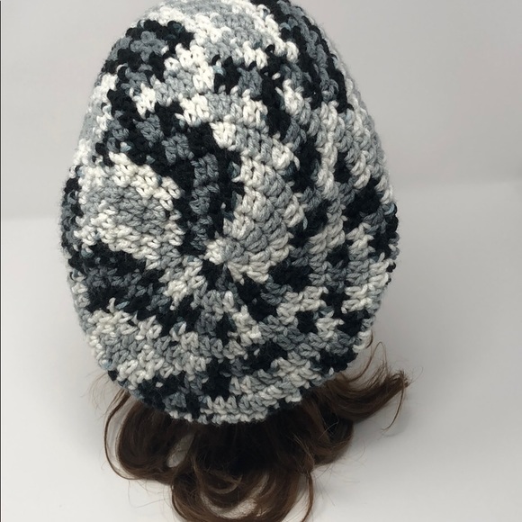 Slouchy winter beanie hat black white grey - Picture 3 of 4